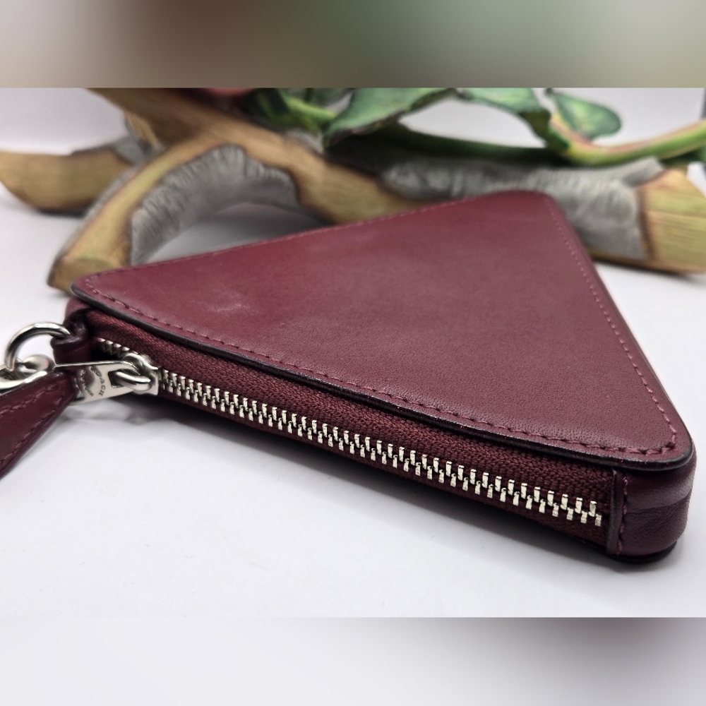 Coach Star Wars Triangle Keychain - Burgundy - Picture 7 of 10